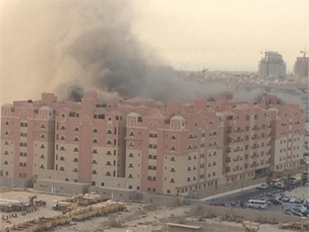 Incendio en un complejo residencial en la ciudad saudí de Al Jobar